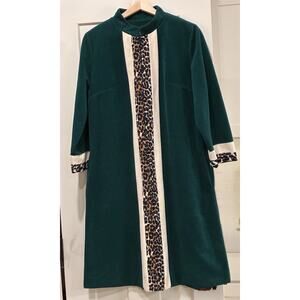 Vintage 1970s Green Leopard Print Striped Robe by Vanity Fair Size 16
